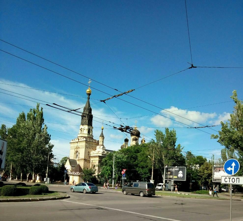 Білі 1 Кімнатні Апартаменти Сіті- Центр 4 Поверх 9 Поверхового Будинку Николайев Екстериор снимка